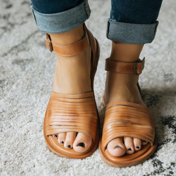 NEW Bed Stu Brown Lilia Ankle Strap Flat Sandals - Picture 3 of 7